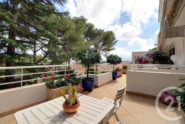 Appartement T3 à vendre - 3 pièces - 78.0 m2 - ST RAPHAEL - 83 - PROVENCE-ALPES-COTE-D-AZUR - Century 21 Sud Habitat