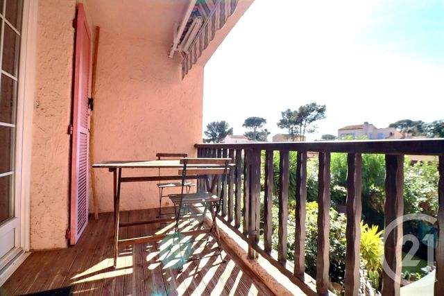 Appartement T2 à vendre - 2 pièces - 53.25 m2 - ST RAPHAEL - 83 - PROVENCE-ALPES-COTE-D-AZUR - Century 21 Sud Habitat